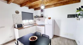 Apartamento en Mala con vista al mar - Image 4