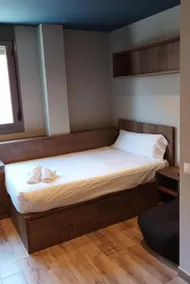 Livensa Living Studios Valencia Marina Real - Image 2