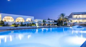 Niriides Hotel - Image 3