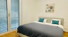High-End 3BR w terrace, garden&parking - Image 4