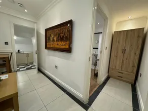 Perfectly Positioned London Retreat - Image 5