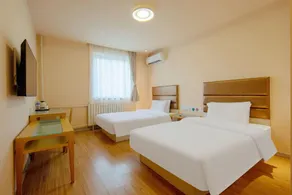 Ease Hotel - Yantai Railway Station Joy City - Image 2