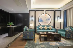 Riverside Hotel - Image 3