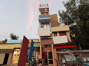 SPOT ON 60711 Hotel Radhe Inn - Image 4