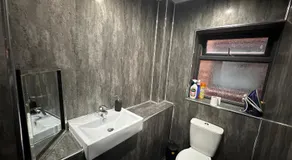 Cozy double near Train Station - Image 4