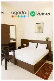 Goroomgo Swastik Guest House Near Kashi Vishwanath Temple Varanasi - Image 3