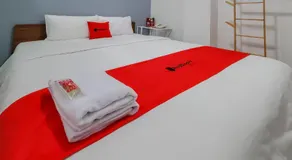RedDoorz Plus @ Batutulis Bogor - Image 4
