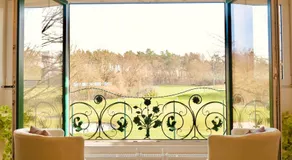 Romantic Greenhouse - Image 3