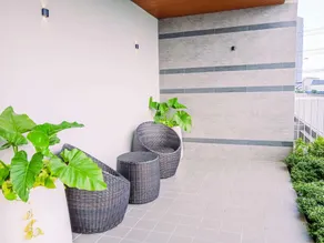 Elegant Studio Pacific Garden Apartment near Alam Sutera By Travelio - Image 4