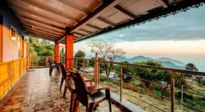 Aasara Homestay Bhimtal Orchard Villa - Image 2