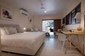 Latitude 17 - Suite 1 - Image 2
