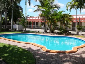 Bundaberg Spanish Motor Inn - Image 3