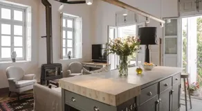 One Manto Square - Image 4