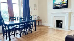 VS-Entire Flat-Central Scotland-Falkirk, Self-Check-in , Pet-friendly with Parking - Image 4