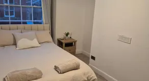 Cosy 2 Bedroom Macclesfield House - Image 2