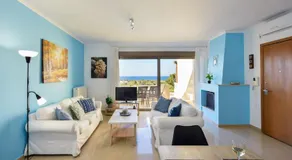 PanDora maisonette with beautiful gardens and pool - Image 2