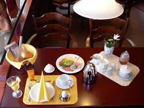 Domhotel Bed & Breakfast - Image 3