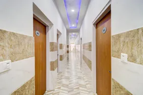 OYO 77271 Hotel Riverview - Image 2
