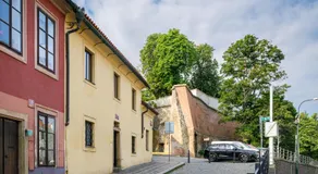 Modern Apartment in a Picturesque 15th-Century Building - Image 5