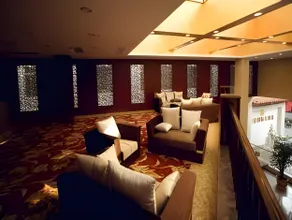 Golden Crown International Hotel - Image 3