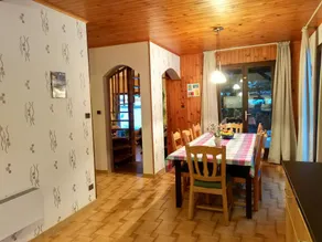 Cozy Chalet Escape in the Alps - Image 3