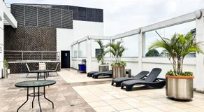 Suite elegante con piscina y jacuzzi - RiverFront 2 - Image 4