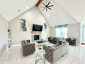 5 bedroom house near COTA AUS - Image 3
