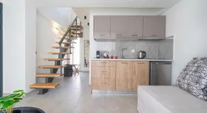 Aelia Seaside Luxury Suites - Image 5