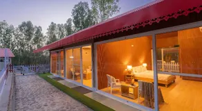 StayVista's Golden Lark - 4BHK Villa with Bar & Private Pool - Image 5