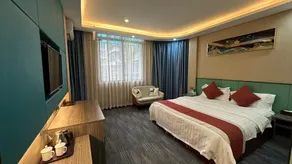Warm and Cozy Business Hotel (Yichang Shuiyuecheng Branch) - Image 2