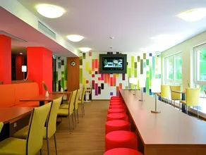B&B Hotel Stuttgart-City - Image 3