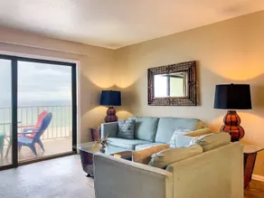 The Summit 515 - Image 2