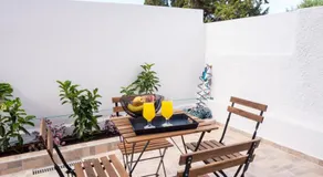 Athinais Suites - Image 3
