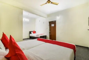 Sai Sadhan Residency by OYO Rooms - Image 2
