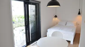 Casablanca Apartments - Image 2