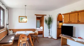Apartamento \"Anni\" con vistas a la montaña, terraza compartida y Wi-Fi - Image 2