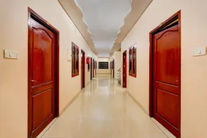Hotel O Sri Krishna Mahal - Image 2