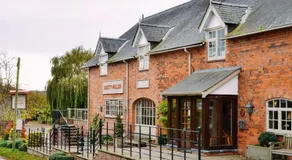 Wrenbury Mill Apartment - Image 4