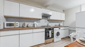 Stylish 3 Bed Fulham Sleeps 10, Stamford Bridge - Image 5