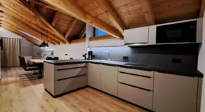 Apart Wolfgang Birkl - Image 3