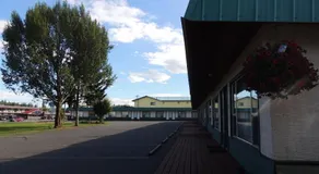 100 Mile Motel & RV Park - Image 4