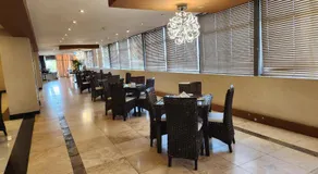 Palm Continental Hotel - Image 4
