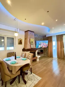 Luxury and comfortable apartment in heart Budva - Image 3