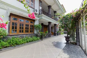 RedDoorz Syariah @ Taman Menteng Bintaro - Image 3