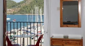 Hotel Christina - Image 2