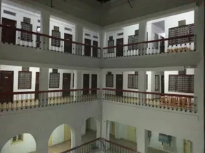 Raj Hotel - Image 2
