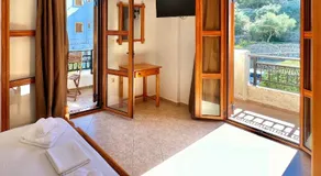Marinos Studios and Apartments - Image 2