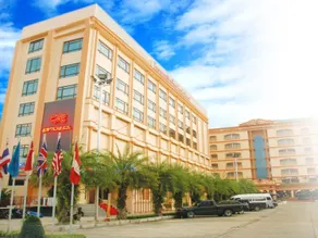 Chiangmai Ratanakosin Hotel - Image 2