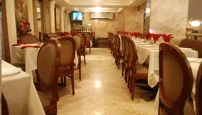 Royal Inn - Image 3