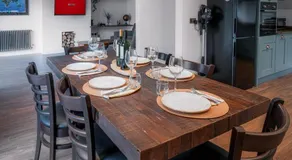 Tu Casa Brighton , A Beautiful & Peaceful 4 bedroom House with garden, BBq area , EV & Parking - Image 3